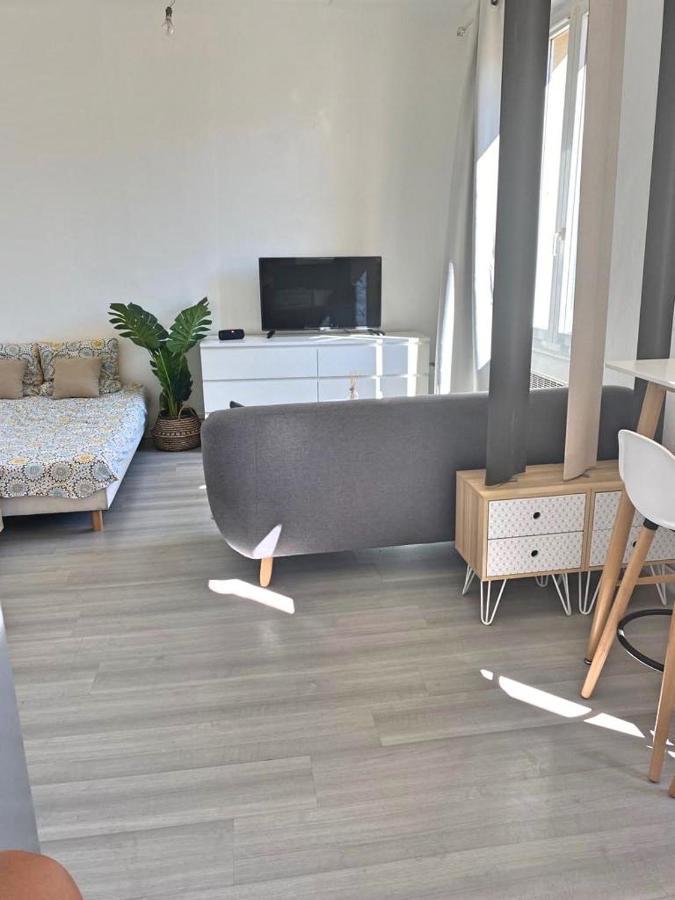 Appartements Cosy Au Centre De לה סיין סור-מר מראה חיצוני תמונה